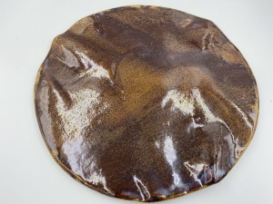 Talerz alpejski, 30 cm. Kawa z mlekiem.